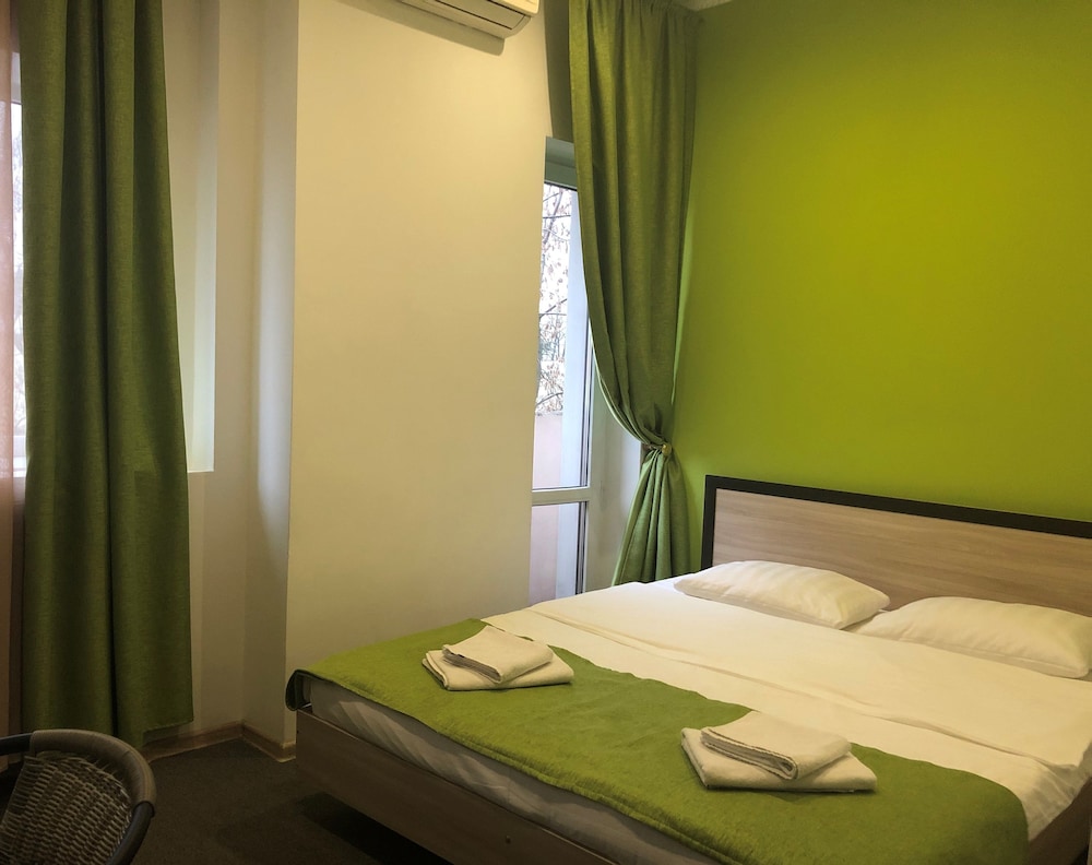 Basic Double Room, Non Smoking photo 1