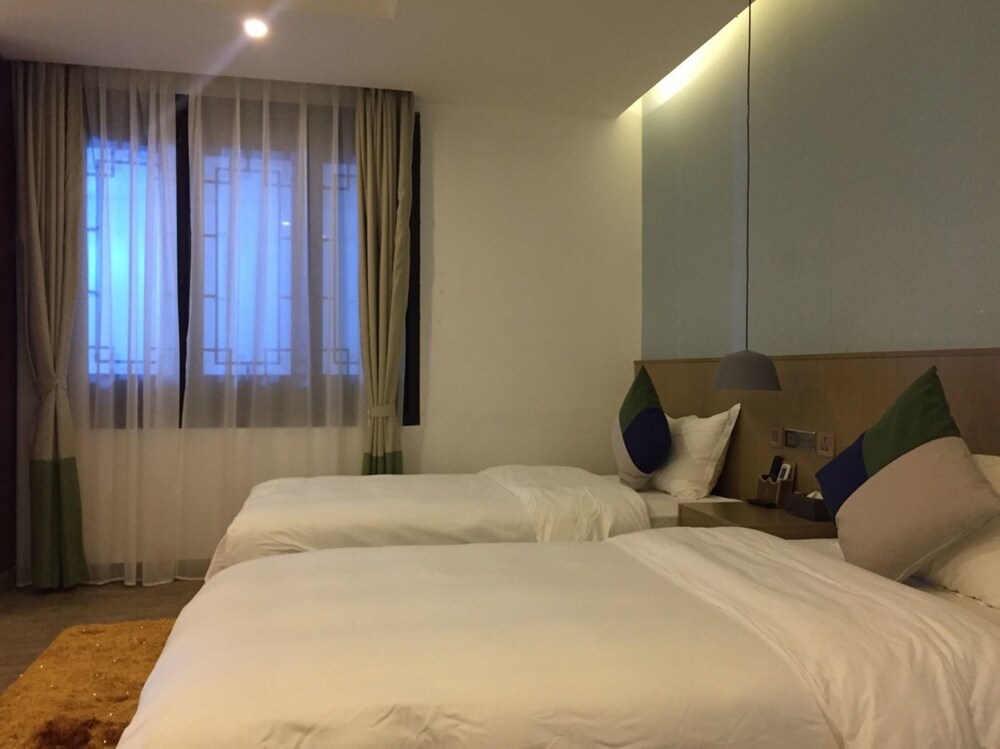 Basic Twin Room, Non Smoking