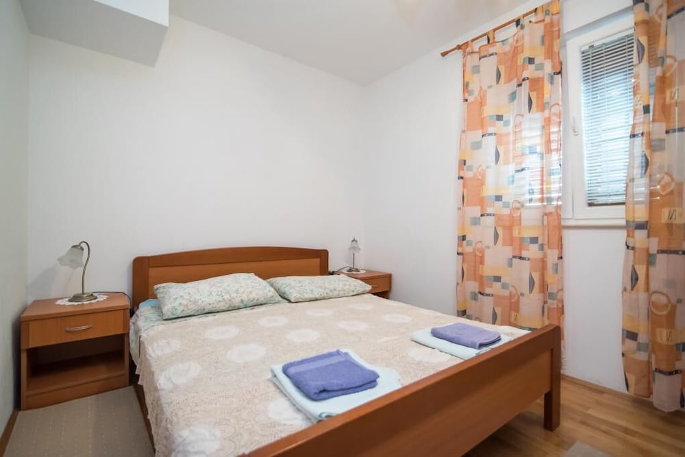 Apartment (One Bedroom Apartment with Terrace) photo 1
