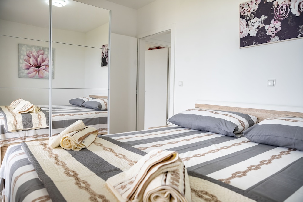 Villa, 2 Bedrooms, Jetted Tub