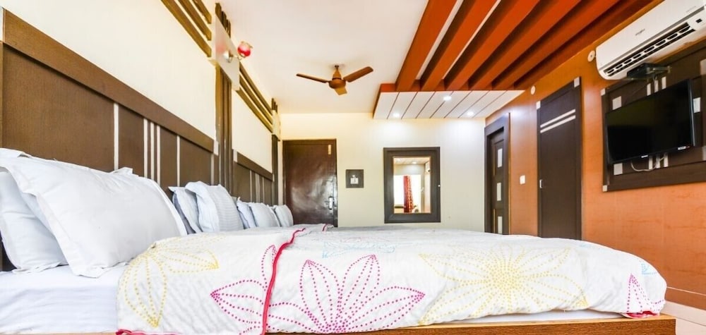 Ganga facing deluxe A/C four bed Room photo 3