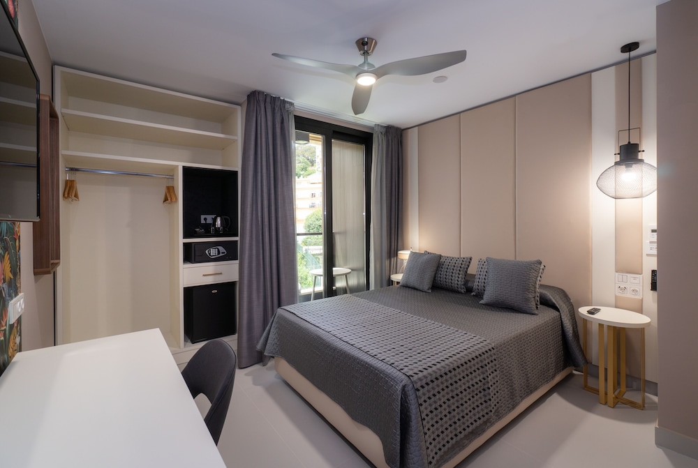 Classic Double Room - Photo 8