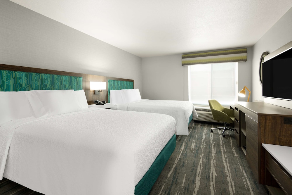 Two Queen Beds Room - Photo 1