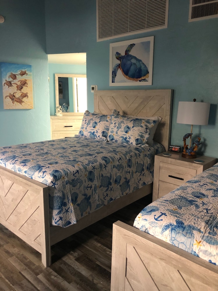 Double Room, 2 Double Beds, Pets Allowed photo 1