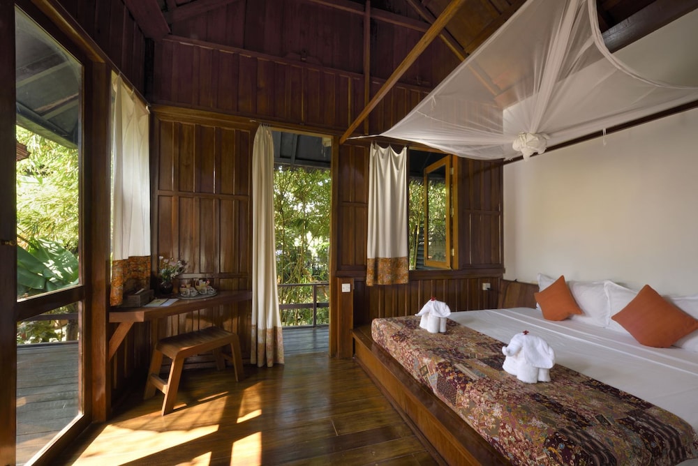 Deluxe Bungalow photo 1