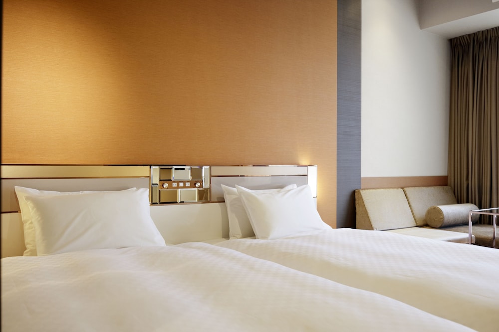 Executive Twin Room with Sofa Bed, Non Smoking photo 3