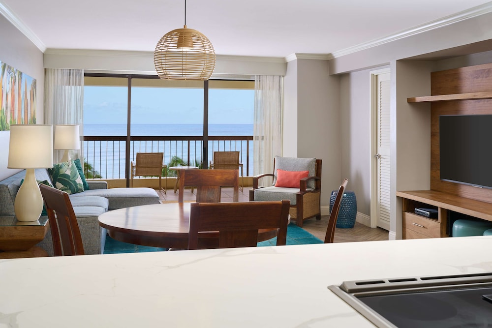 Suite, 2 Bedrooms, Kitchen, Oceanfront - Photo 7