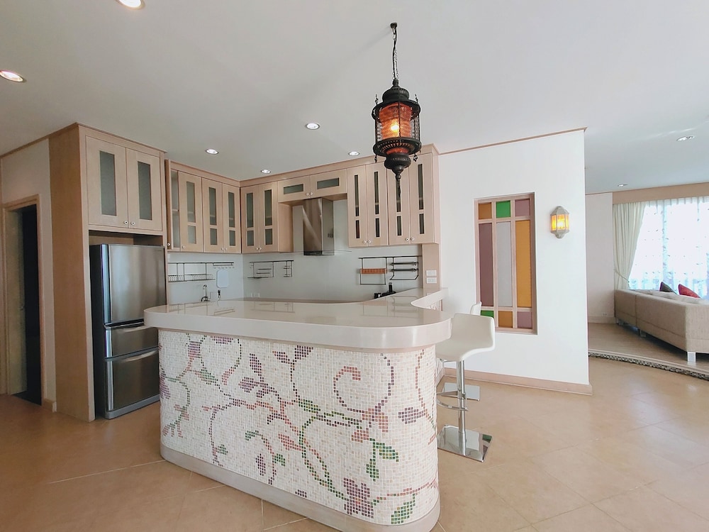 Penthouse photo 3