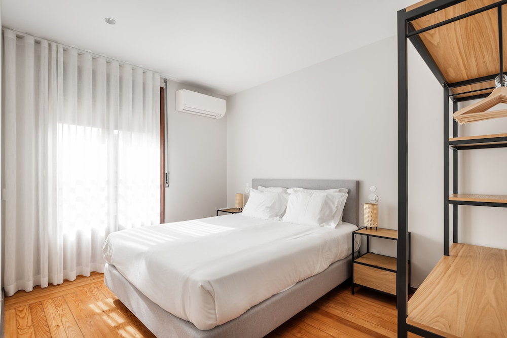 Apartment (1 Bedroom)