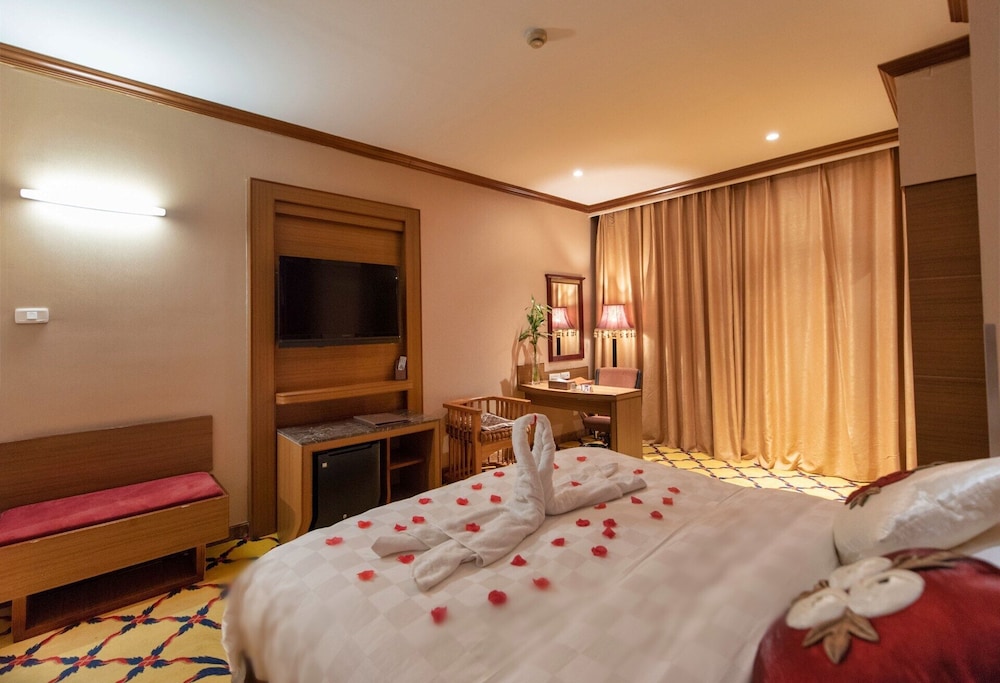 Comfort Queen Room photo 1