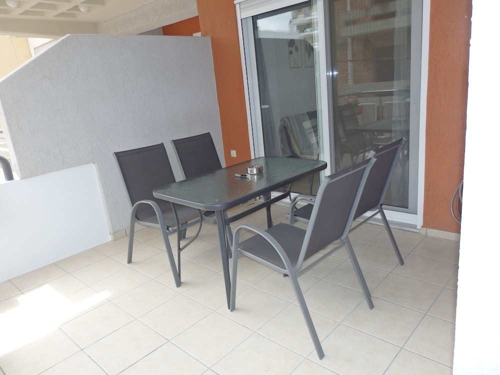 Standard Apartment, 1 Bedroom, Non Smoking, Kitchen (A6) - Photo 11