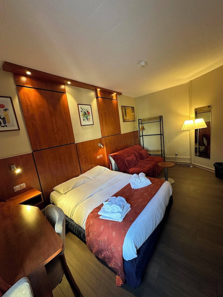 Family Quadruple Room, 1 Double Bed with Sofa bed
