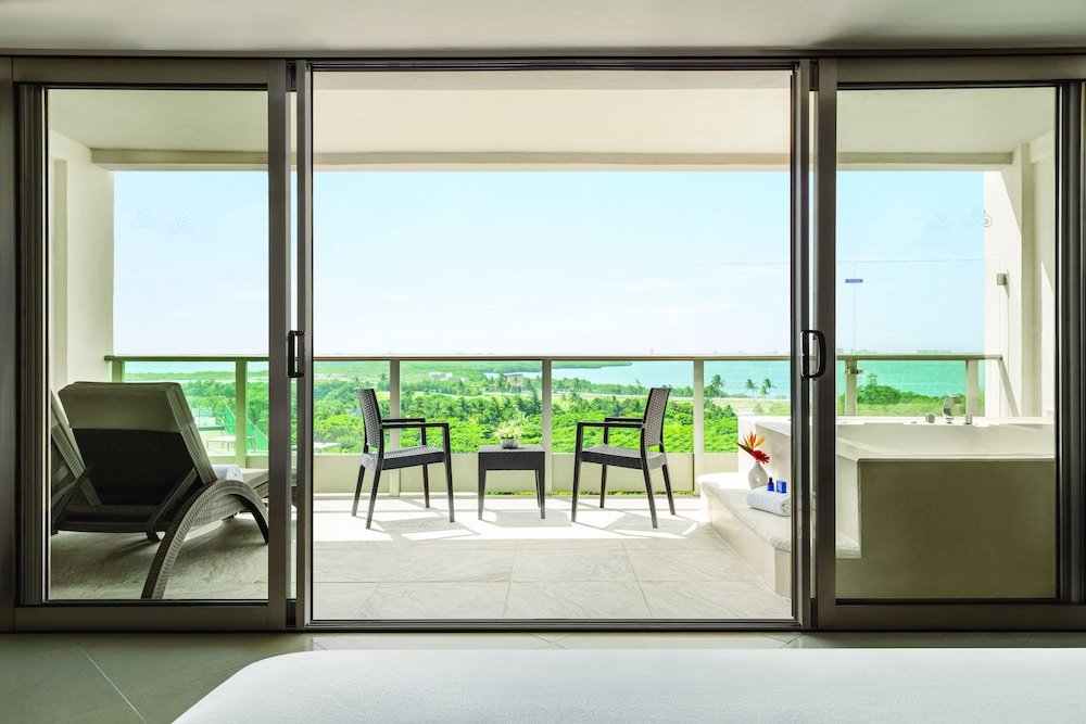 Deluxe Suite (Double) photo 3