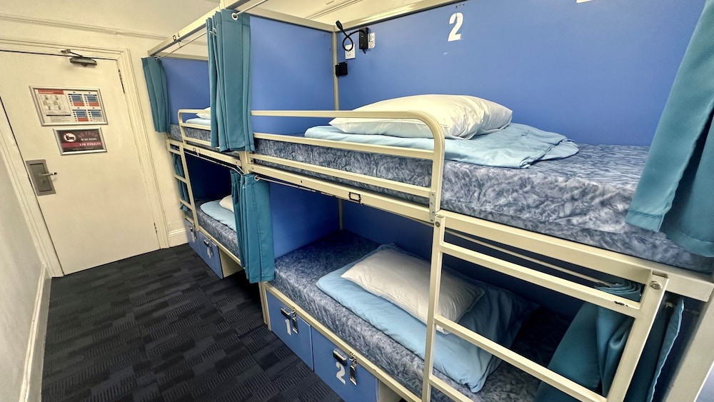Private 4 Bed Dorm (shared facilities) photo 2