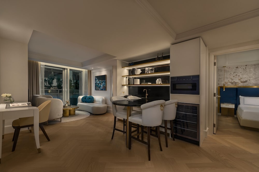 Suite, 2 Bedrooms (Blue Diamond) photo 1