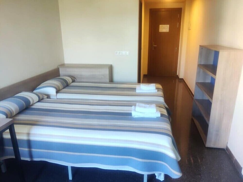 Basic Room, 2 Twin Beds