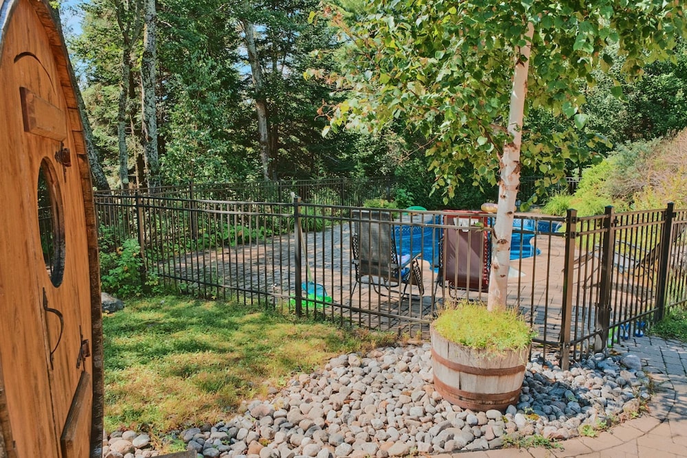 Executive Plus 52 - Beautiful Spacious log Home With Private hot tub Pool, Billede 32
