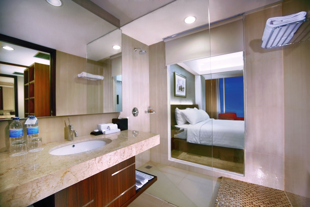 Superior Room (Breakfast) photo 3