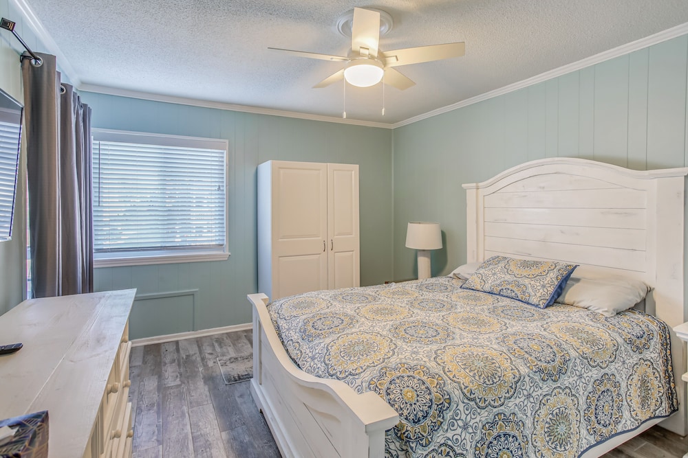 Apartment (2 Bedrooms)