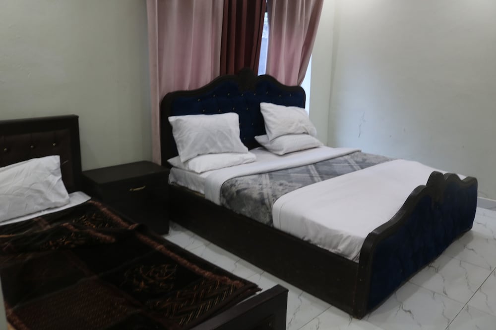 Triple Room - Photo 1