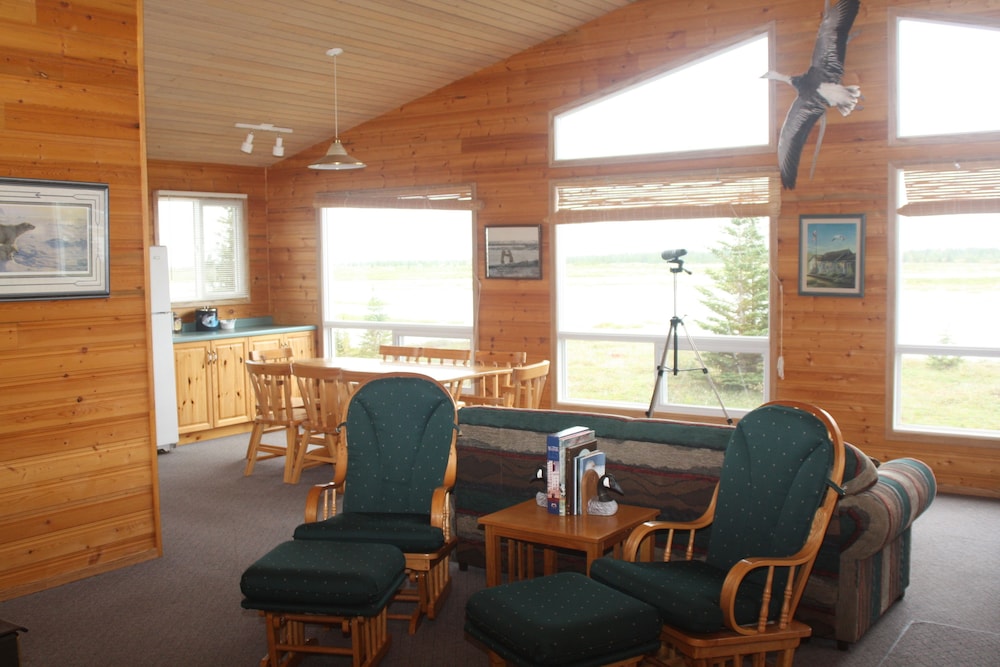 Superior Cabin, 4 Bedrooms, River View photo 2