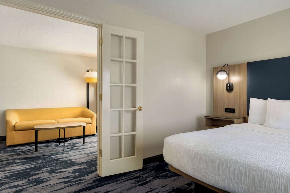 Executive Room, 1 King Bed, Non Smoking - Photo 5