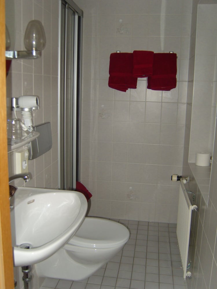 Single Room photo 3