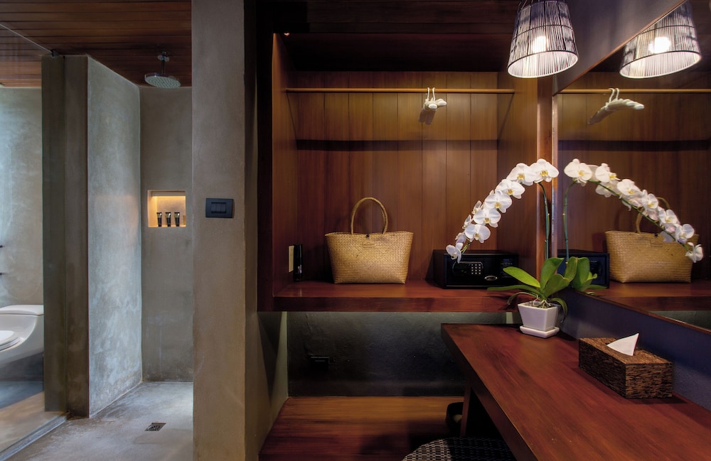 Two Bedroom Ocean View Duplex Pool Villa - Photo 5