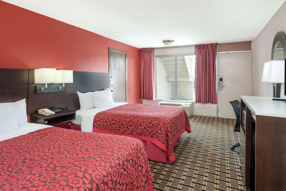 Room, 2 Double Beds, Accessible, Non Smoking photo 2