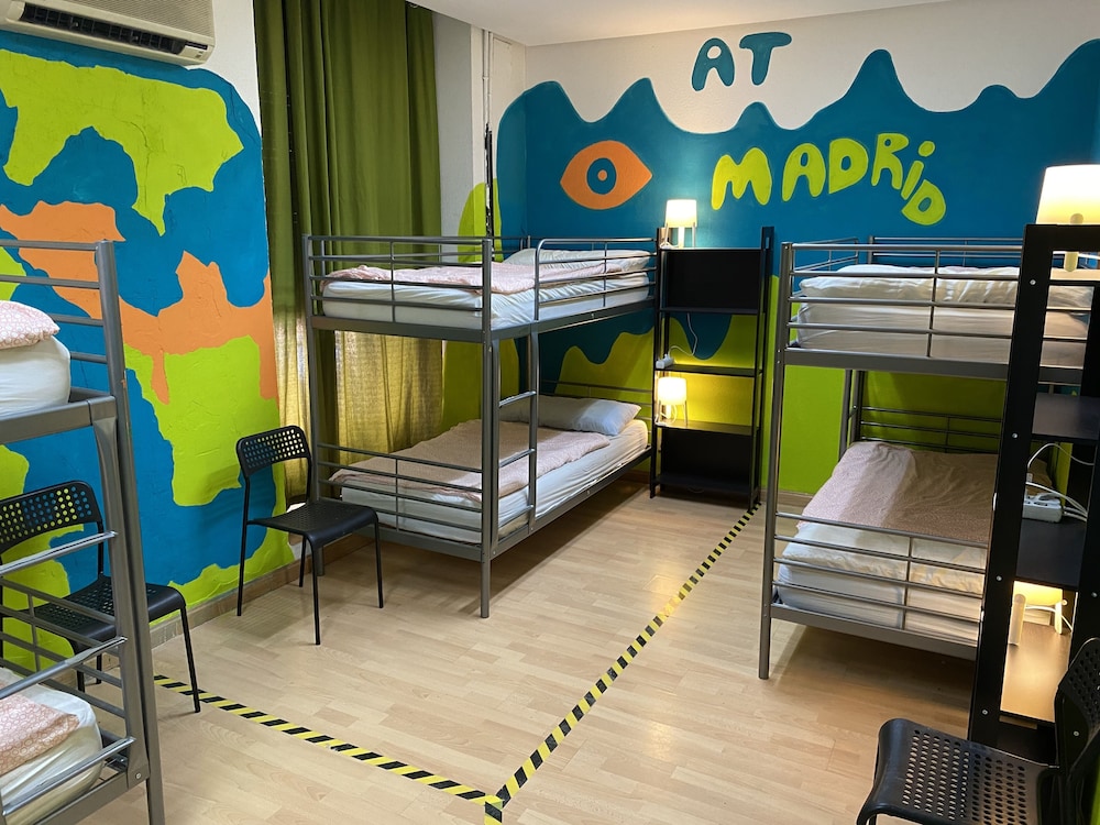 Shared Dormitory, Mixed Dorm, Shared Bathroom (1 Bed In A 6-Bed Dormitory Room) photo 3