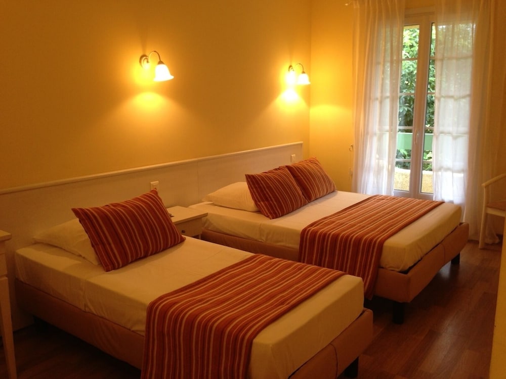 Classic Triple Room