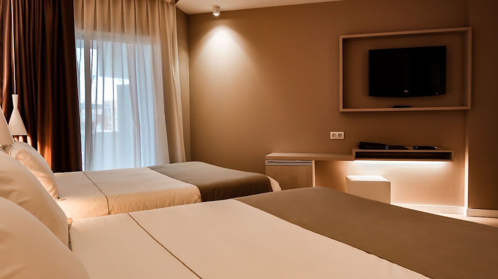 Standard Double Room - Photo 3