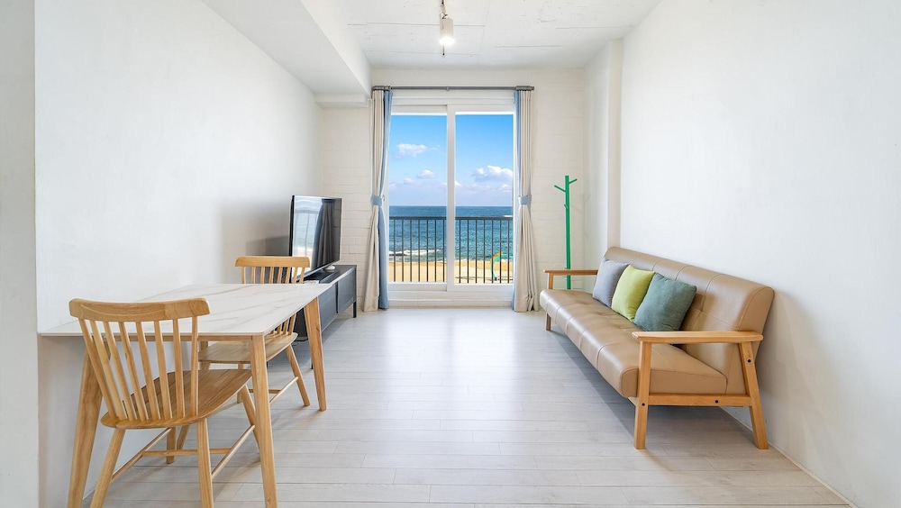 Basic Room, 1 Bedroom (301(Ocean view)) - Photo 9