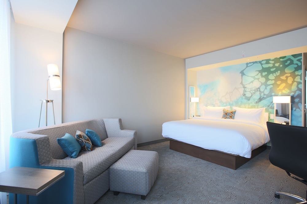 Room, 1 King Bed - Photo 2
