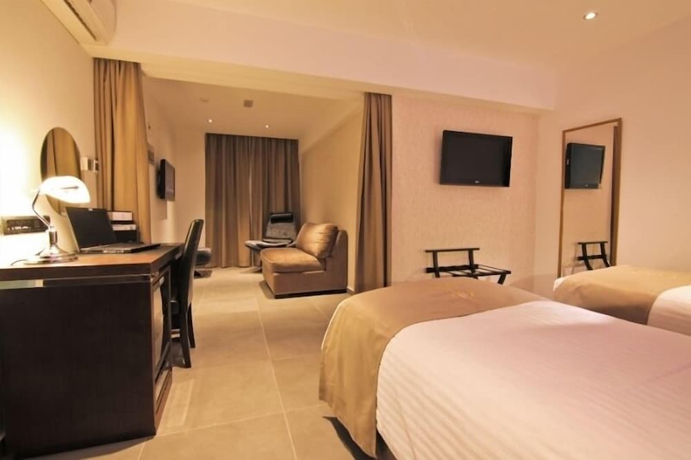 Superior Single Room, City View