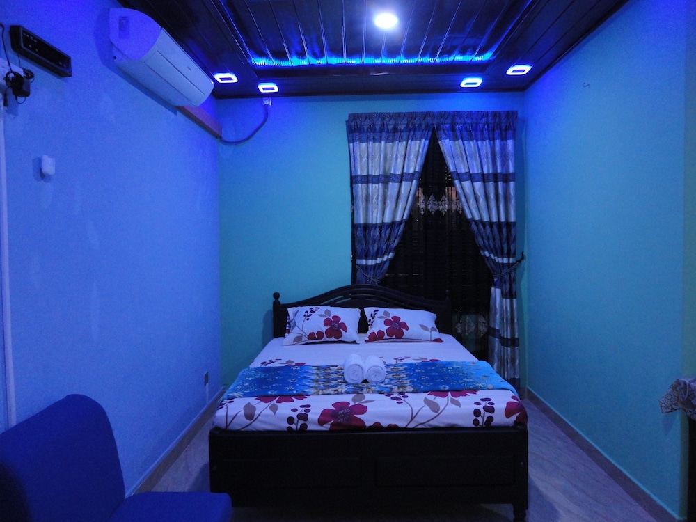 Superior Double Room, River View photo 2