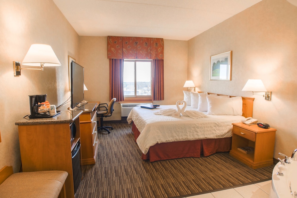 Room, 1 King Bed, Jetted Tub - Photo 3