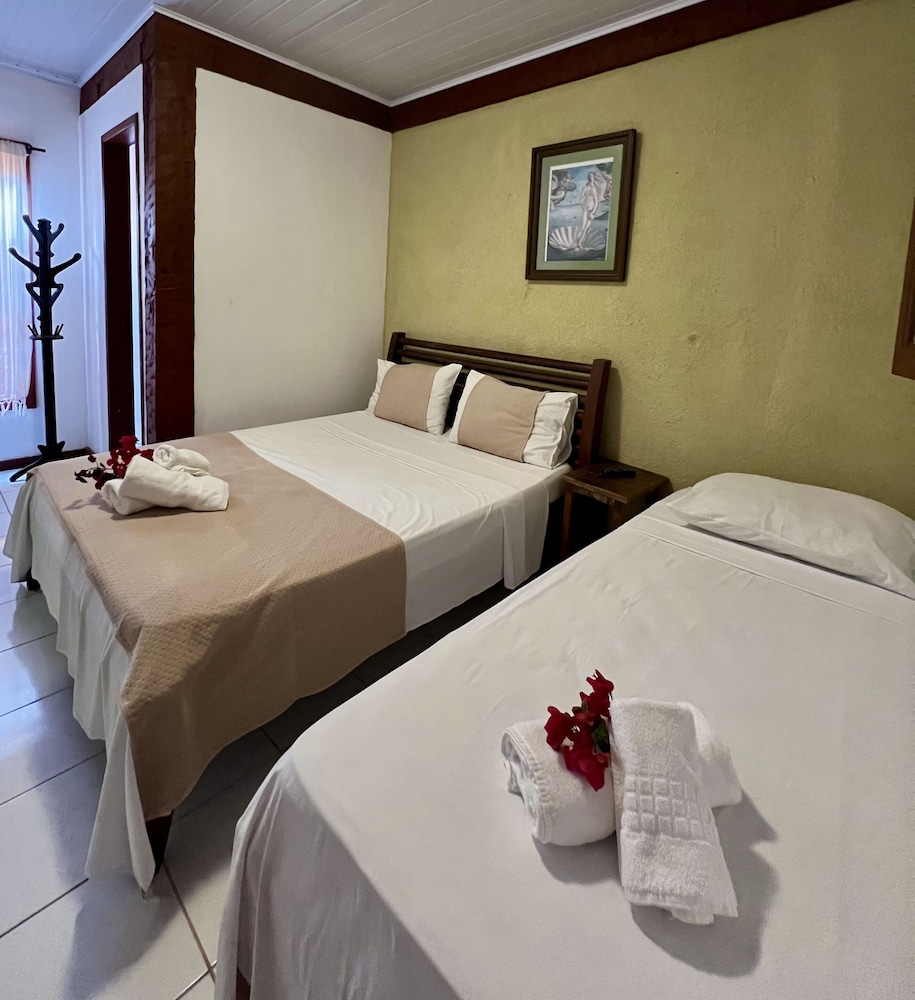 Economy Triple Room photo 1