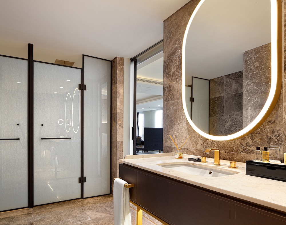 Presidential Suite photo 3