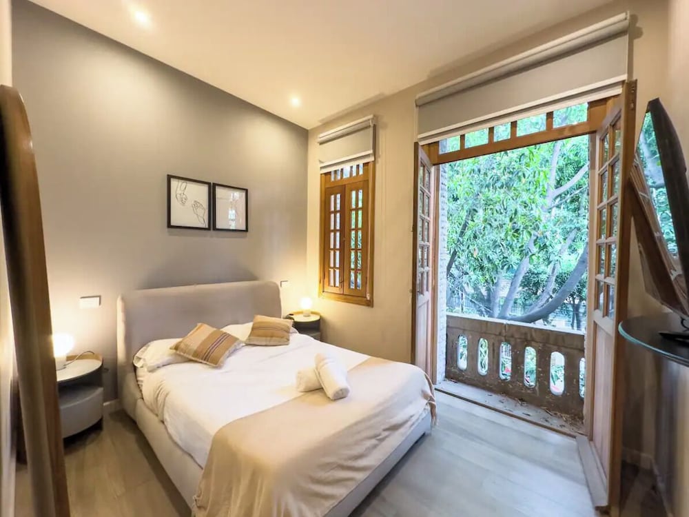 Apartamento Confort, 1 habitación, balcón, vistas a la ciudad (2)