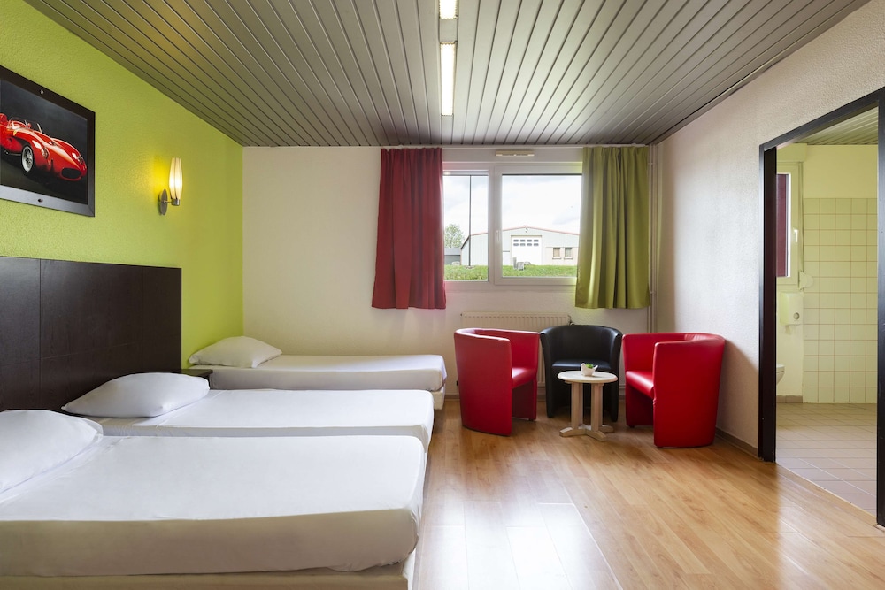 Standard Room, Multiple Beds
