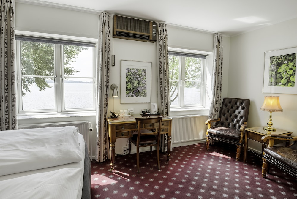Superior Room, Sauna, Lake View - Photo 5