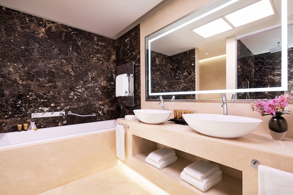 Panoramic Suite, 1 Double Bed (View)