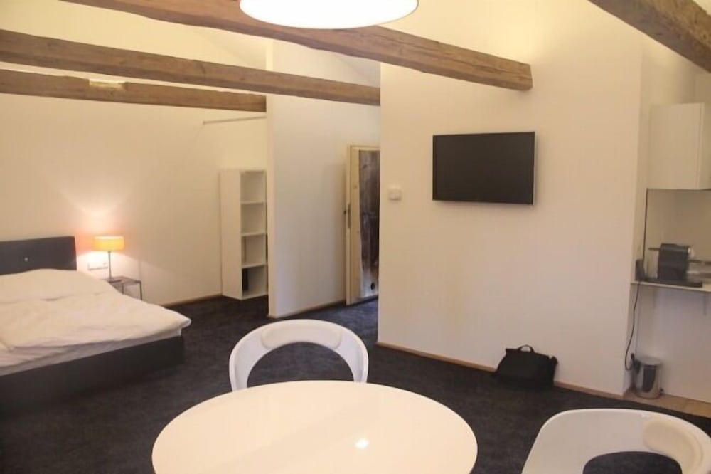 Apartment (Mandarin) photo 3