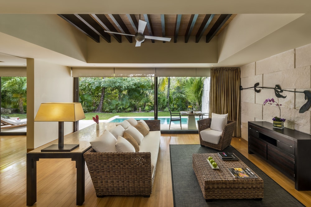 Patio Diamond Suite - Photo 6
