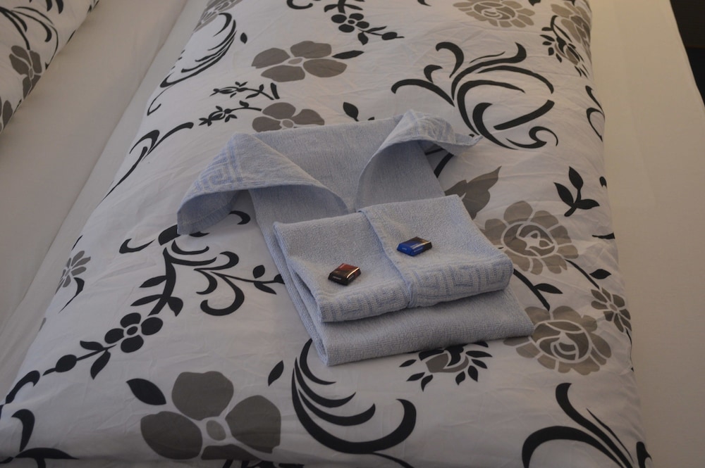 Standard Double Room photo 3