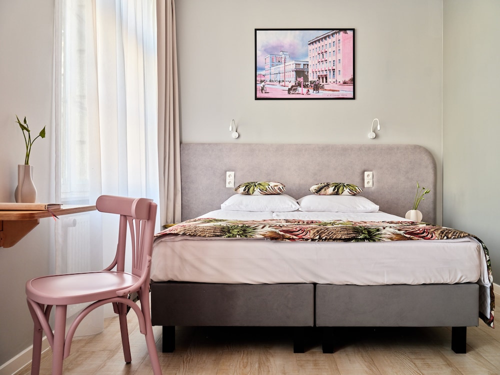 Standard Double Room - Photo 5