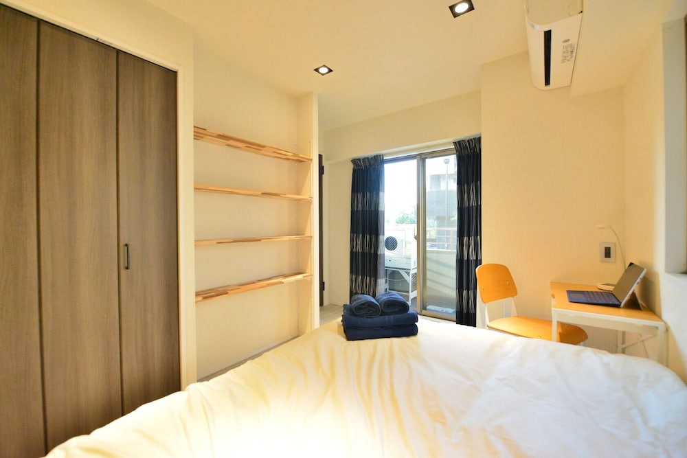 Apartment photo 2