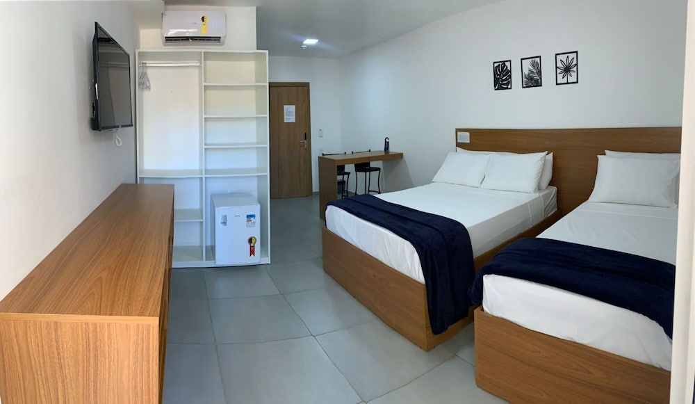 Basic Triple Room, Multiple Beds, City View - Photo 1