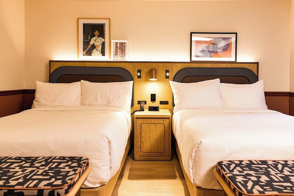 Room, 2 Double Beds (Groovy Two Doubles) - Photo 4